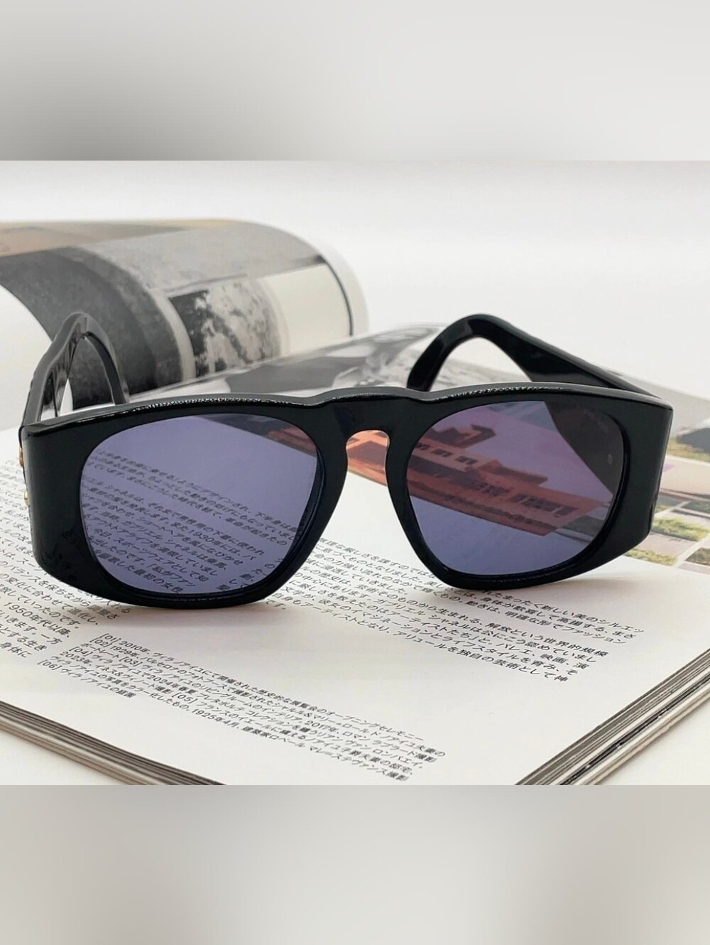 CHANEL Black Sunglasses with Dark Smoke Lenses